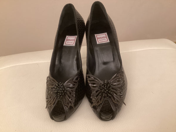 Renata RN10 black Italian Leather high heel shoe