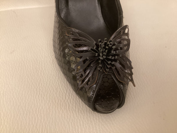 Renata RN10 black Italian Leather high heel shoe