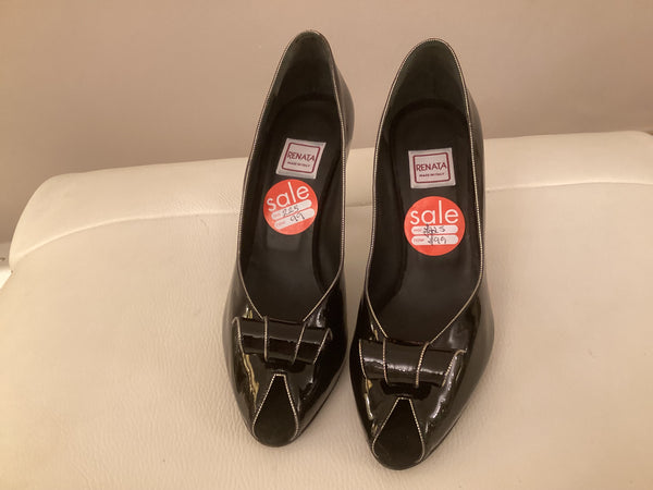 Renata RN09B Patent leather high heel shoe