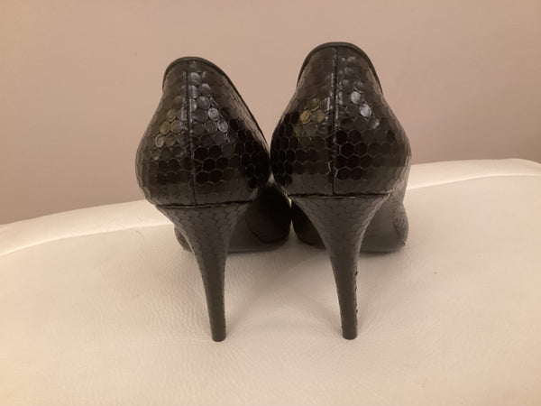 Renata RN10 black Italian Leather high heel shoe