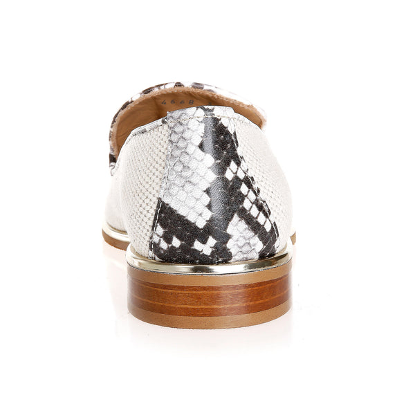 NS10 Nicola Sexton ladies cream loafer