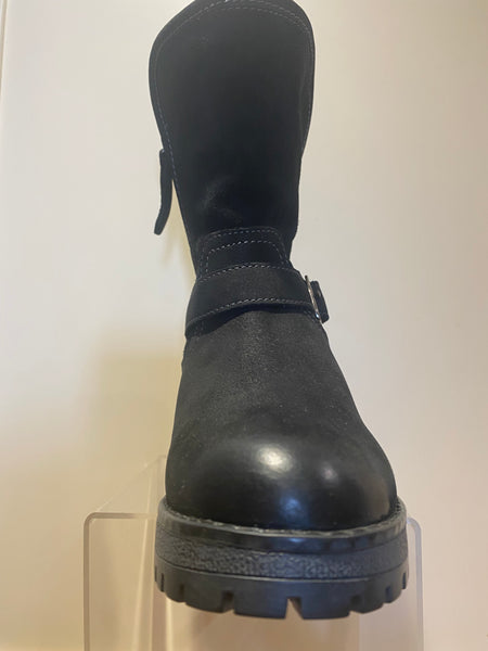 Ad105 Adesso Black suede ankle boot
