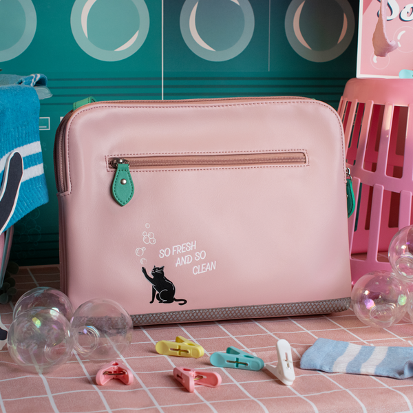 Vendula Bubble Cats  Laundromat Bella Bag