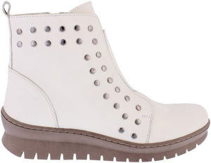 Ad155 Adesso Addison Winter White Stud boot