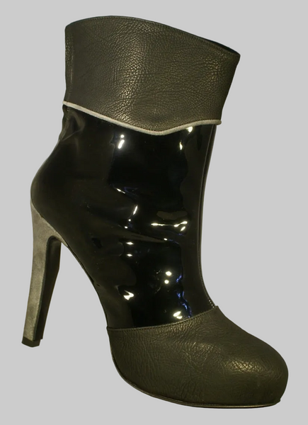 Renata RNB5 Italian fashion boot