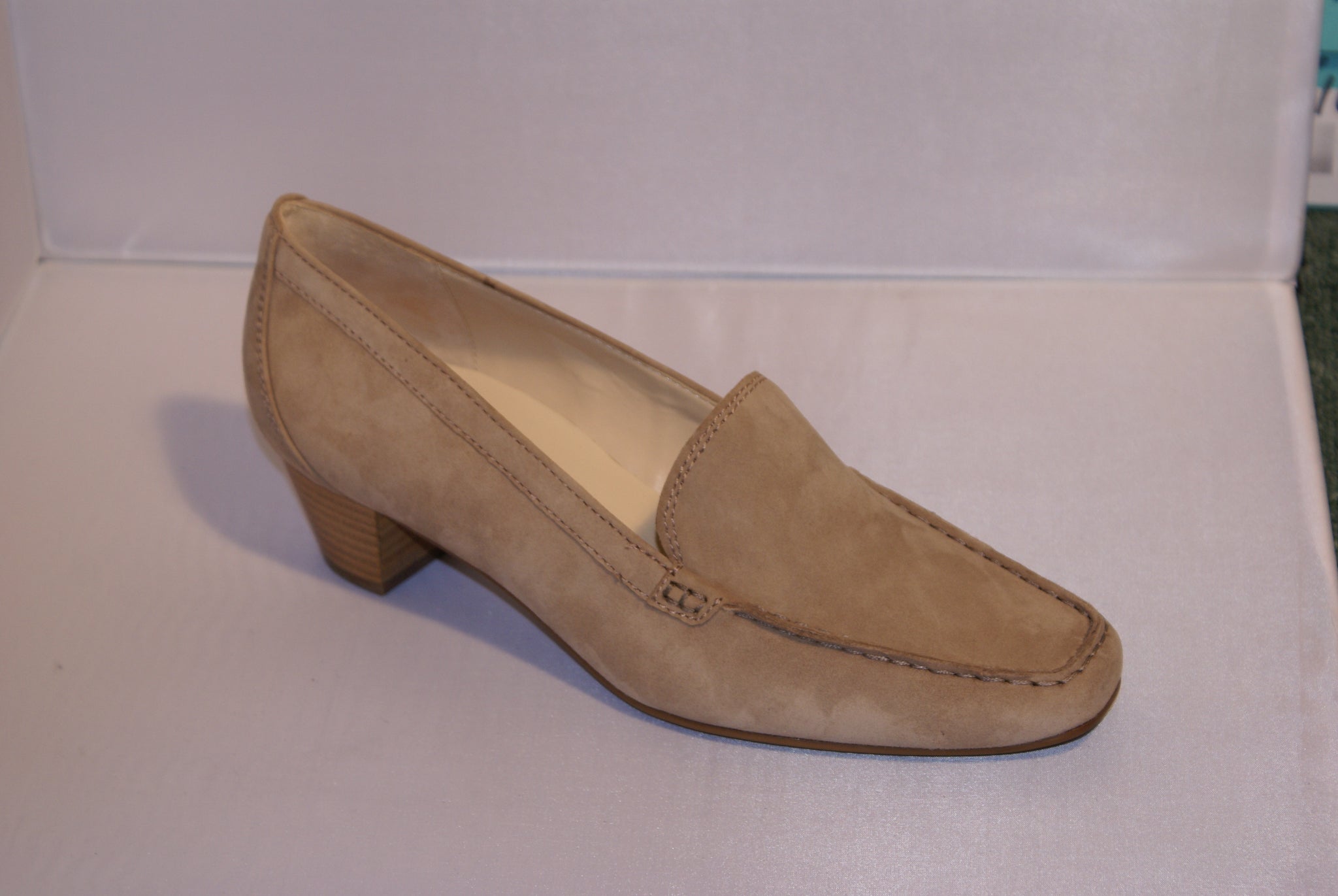 Hogl  ladies suede shoe