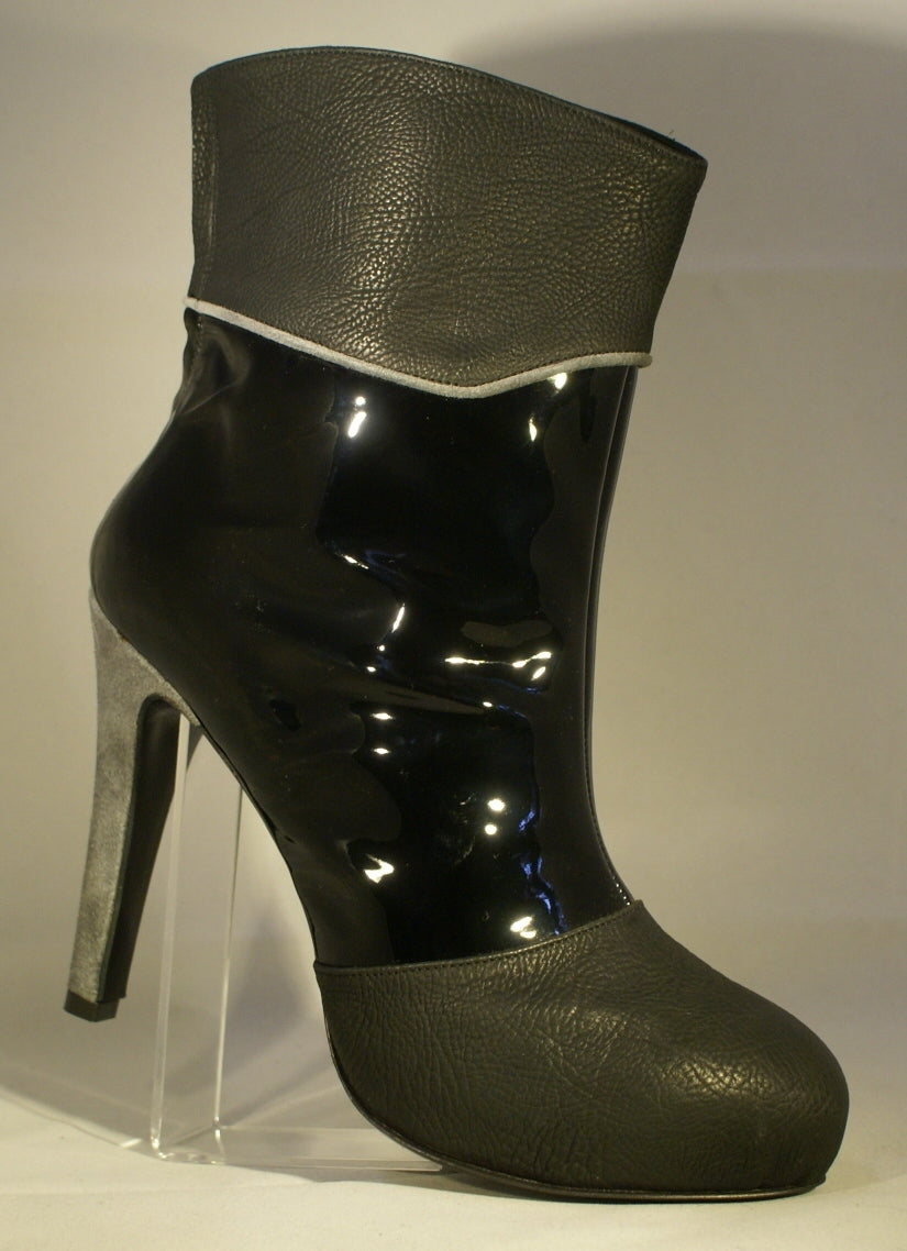 Renata RNB5 Italian fashion boot