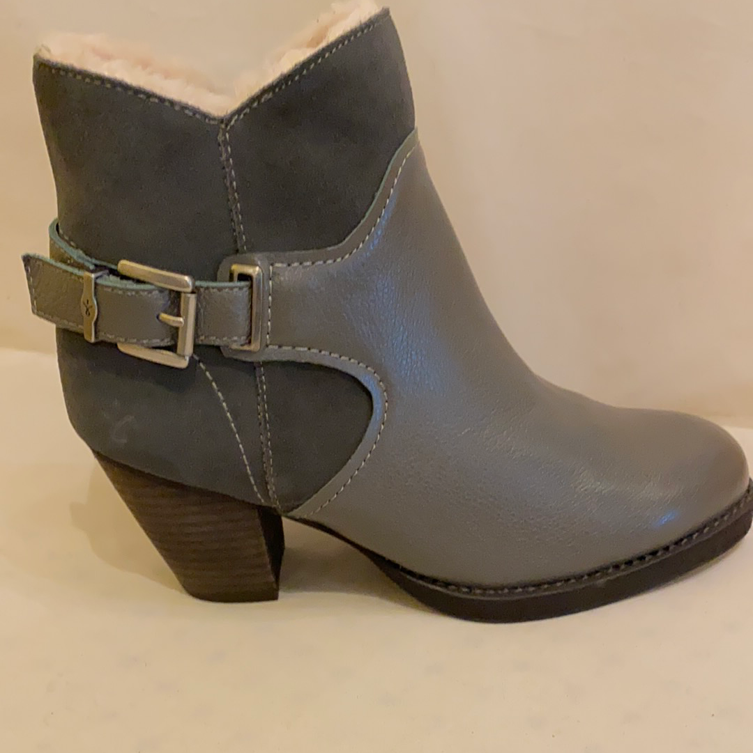 EMU EM19  ladies leather & suede ankle boot