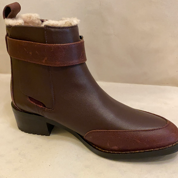 EMU EM17 ladies leather ankle boot