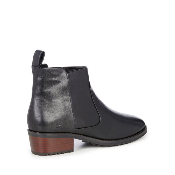 Emu EM26 Boorong leather ankle boot