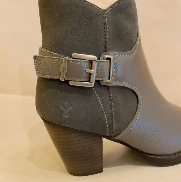 EMU EM19  ladies leather & suede ankle boot